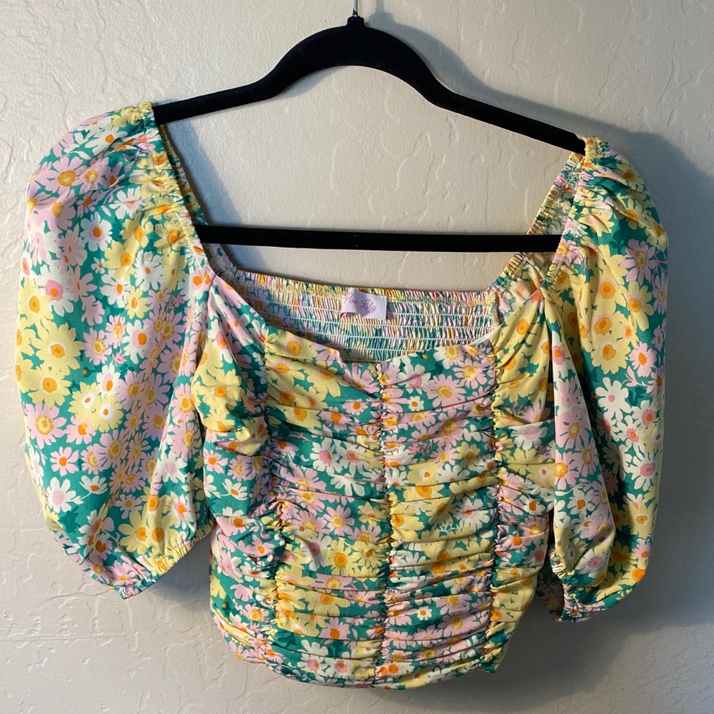 Pink Lily Floral Ruched Puff Sleeve Blouse